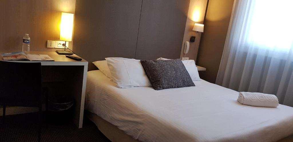 L'Hotel Bristol Caen Kamer foto